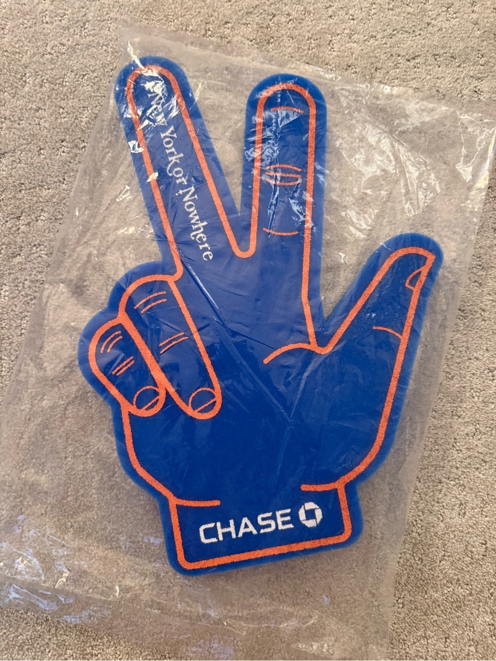 CHAMPS ! New York Knicks Foam Hand Fan Prop - Picture 3 of 4